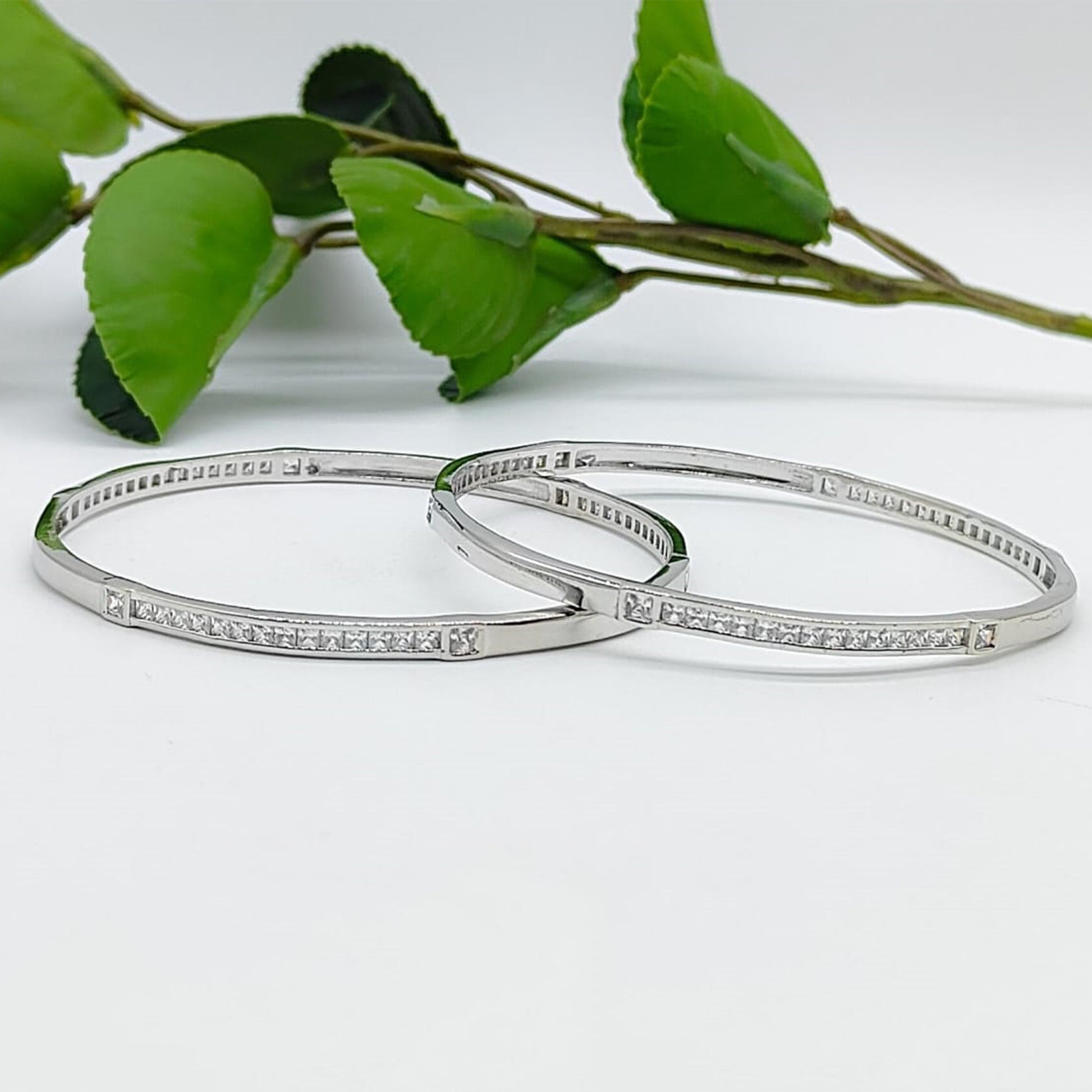 BANGLES [BA-28062501]