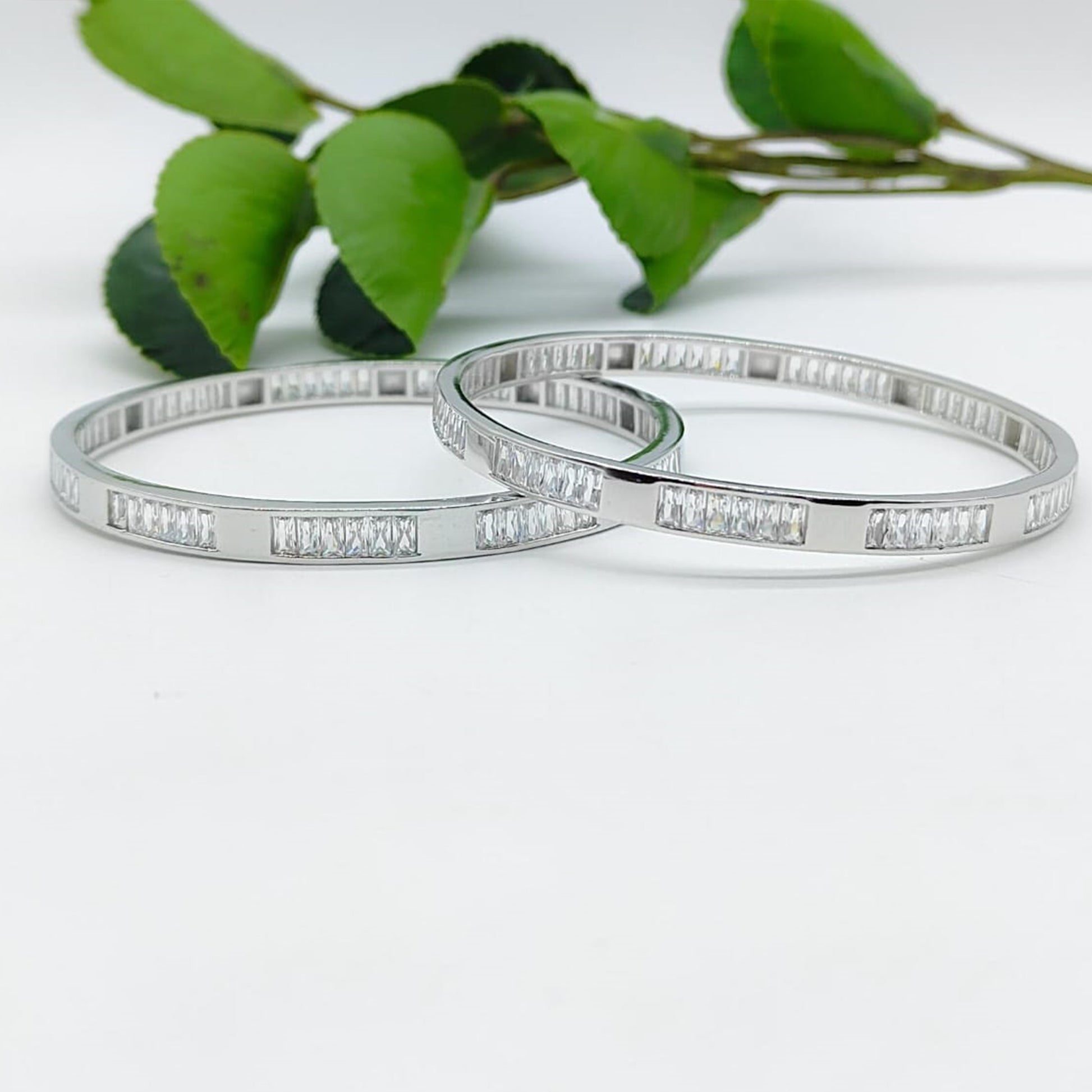 BANGLES [BA-28062507]