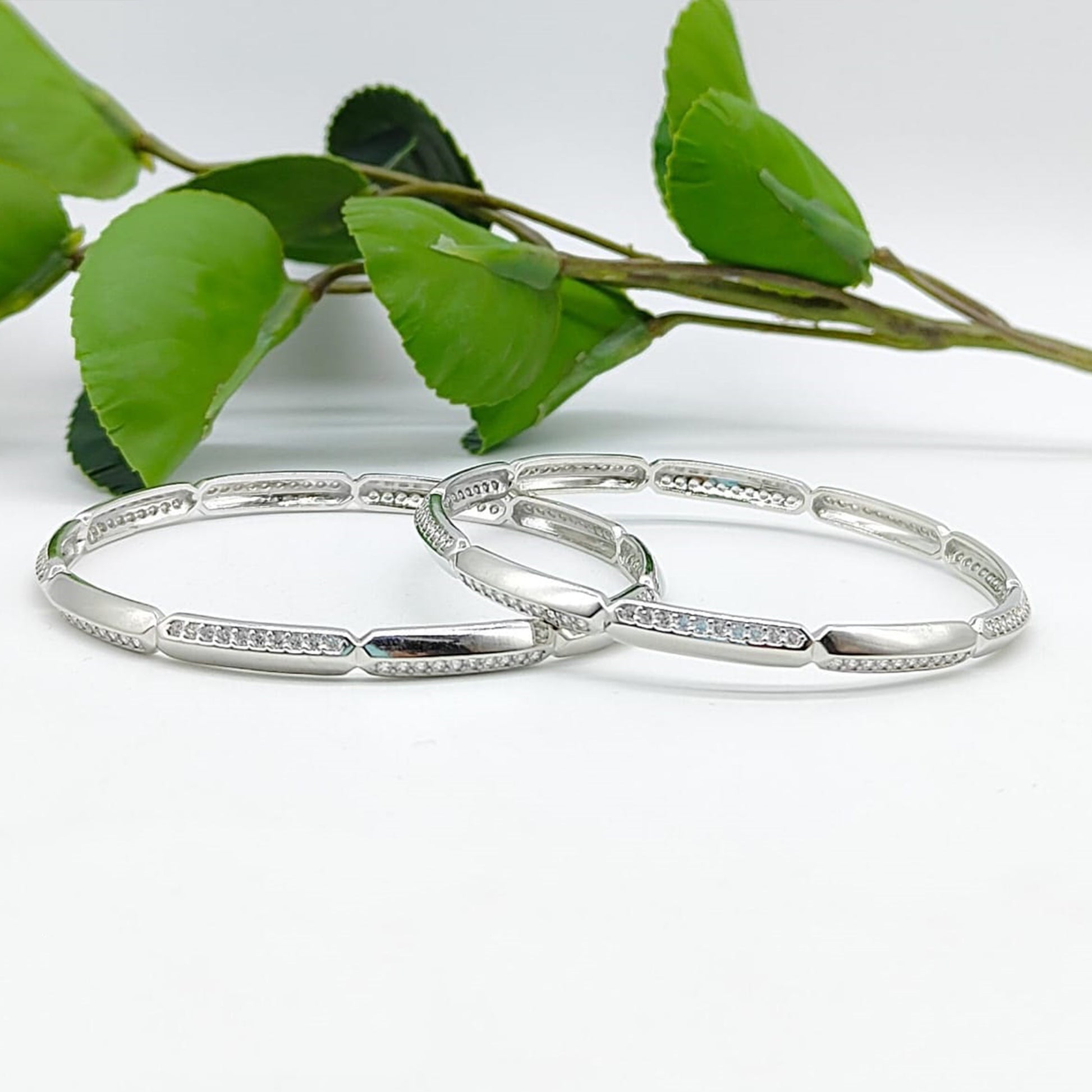 BANGLES [BA-28062509]