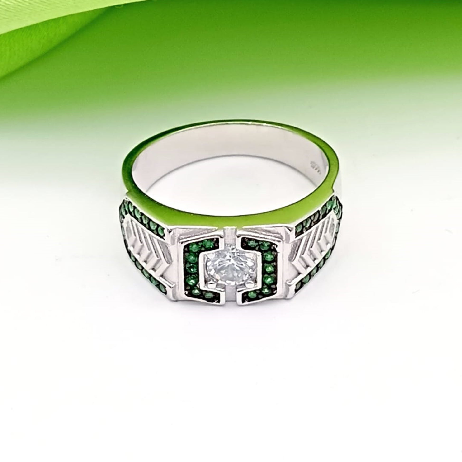 RINGS [FR-280625107]