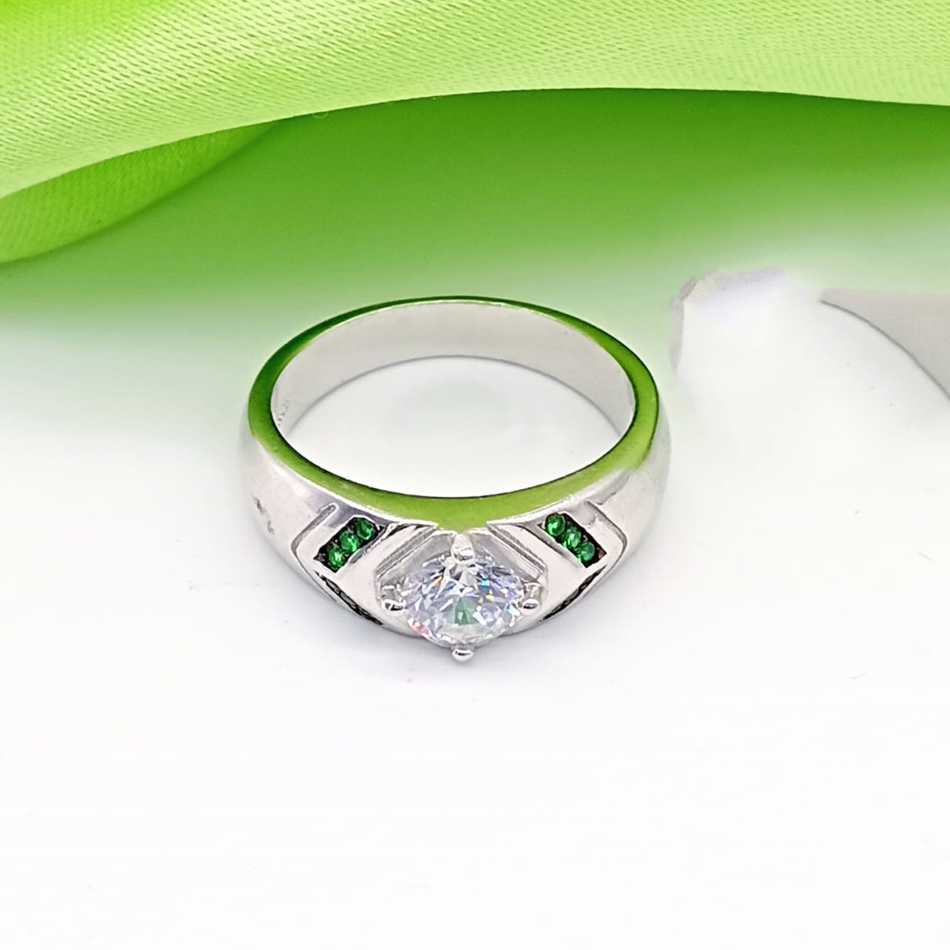 RINGS [FR-280625108]
