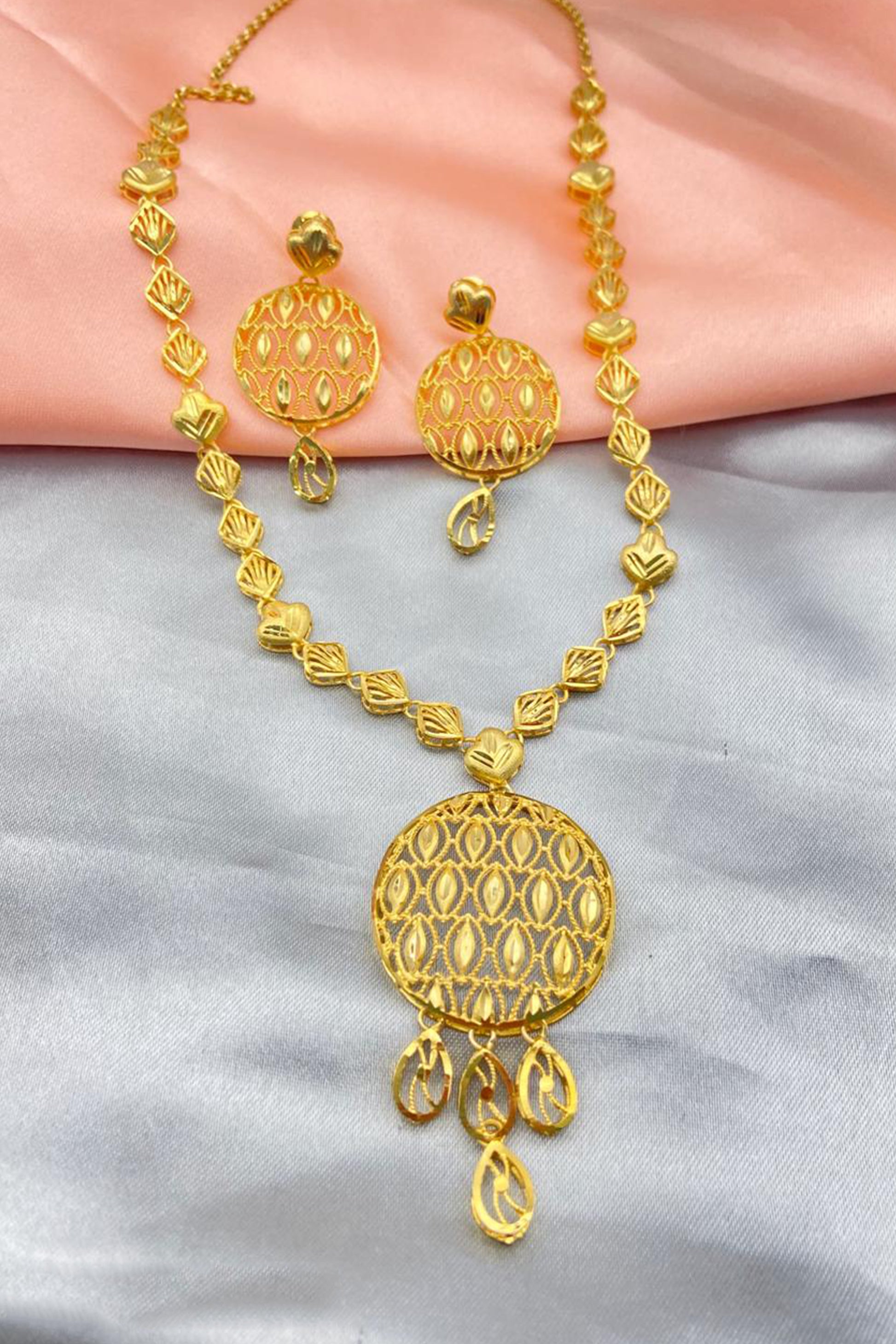 NECKLACES [NS-280610]