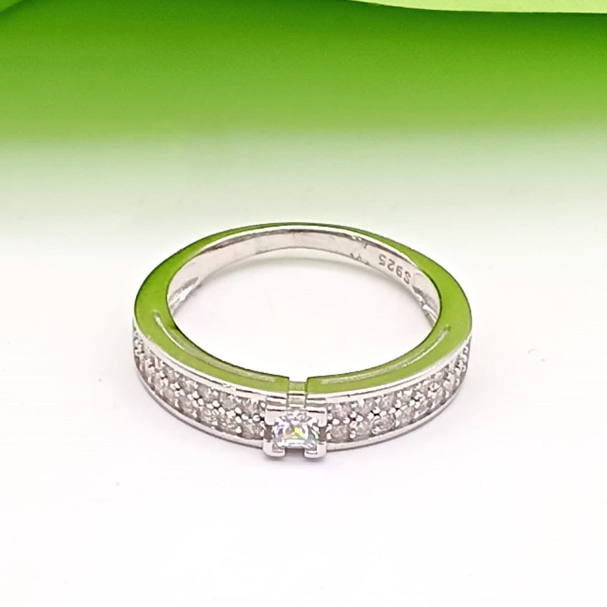 RINGS [FR-280625118]