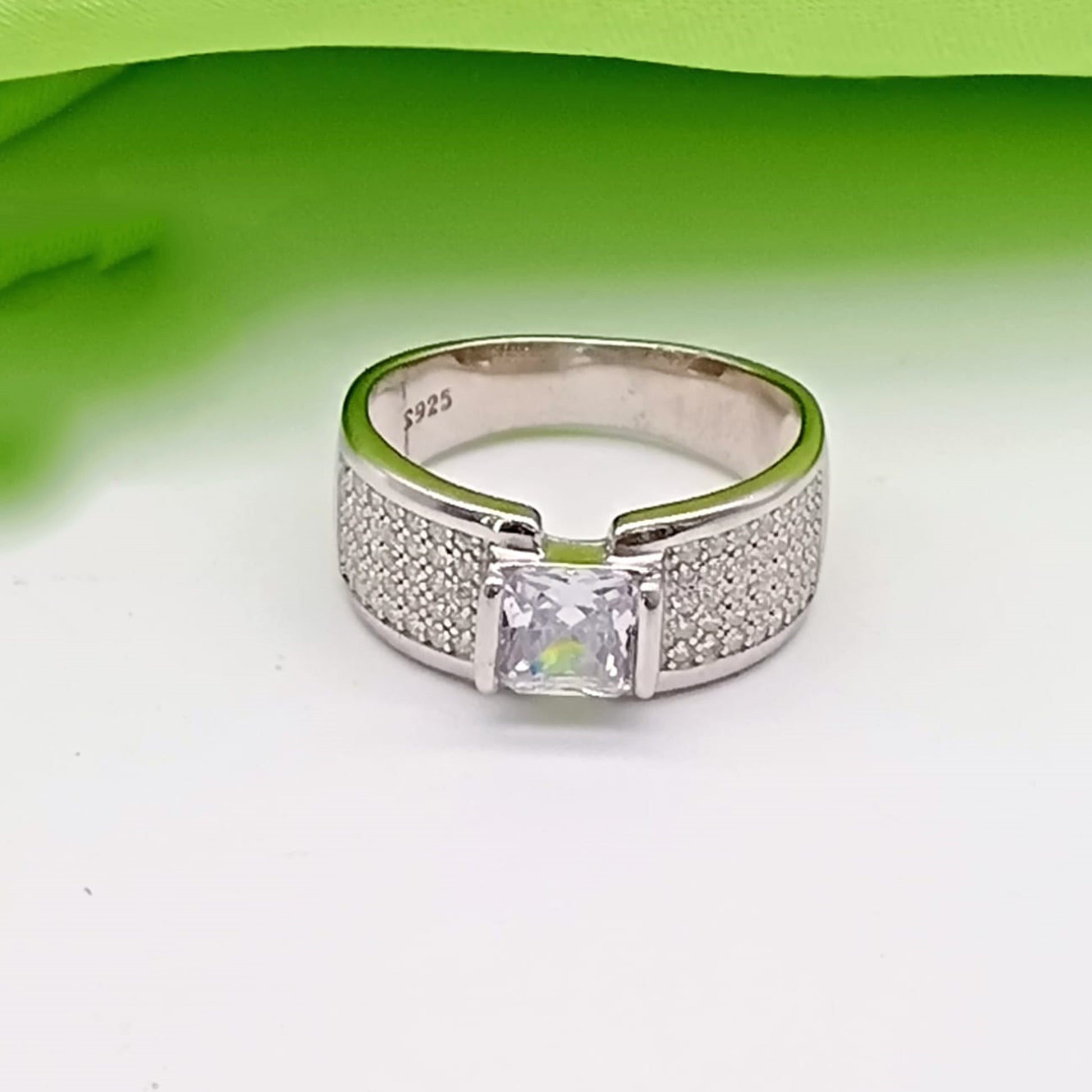 RINGS [FR-280625119]