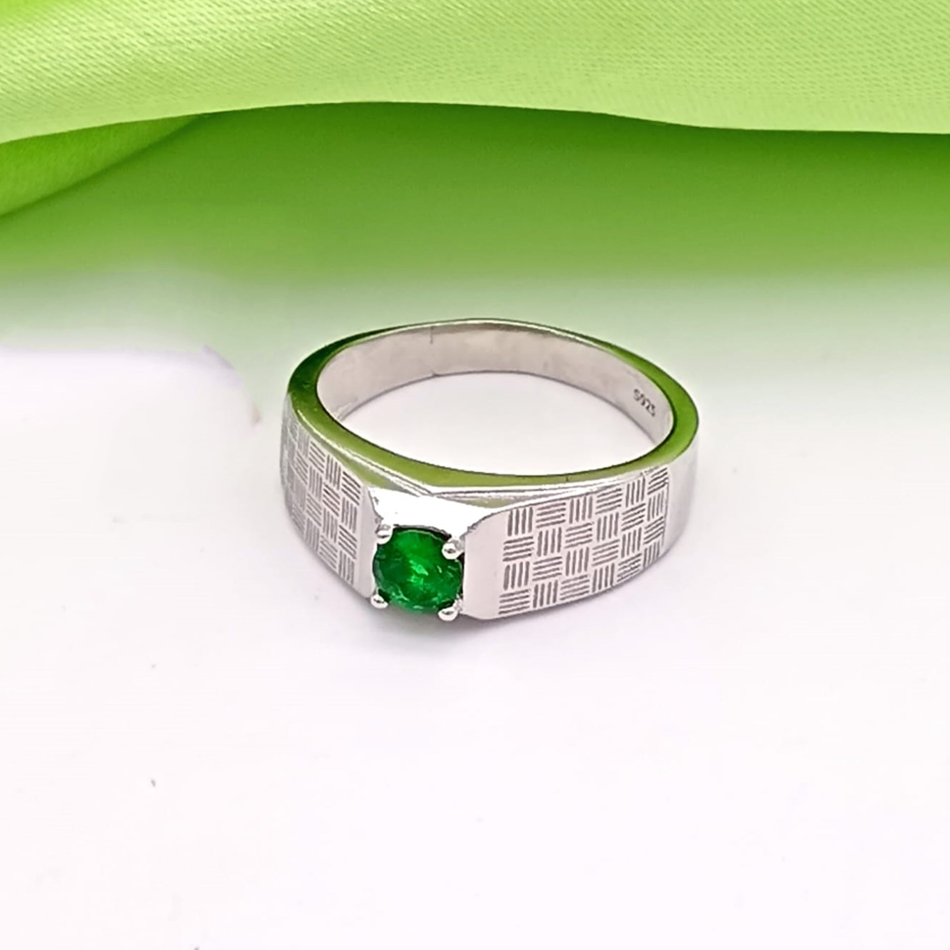 RINGS [FR-280625127]