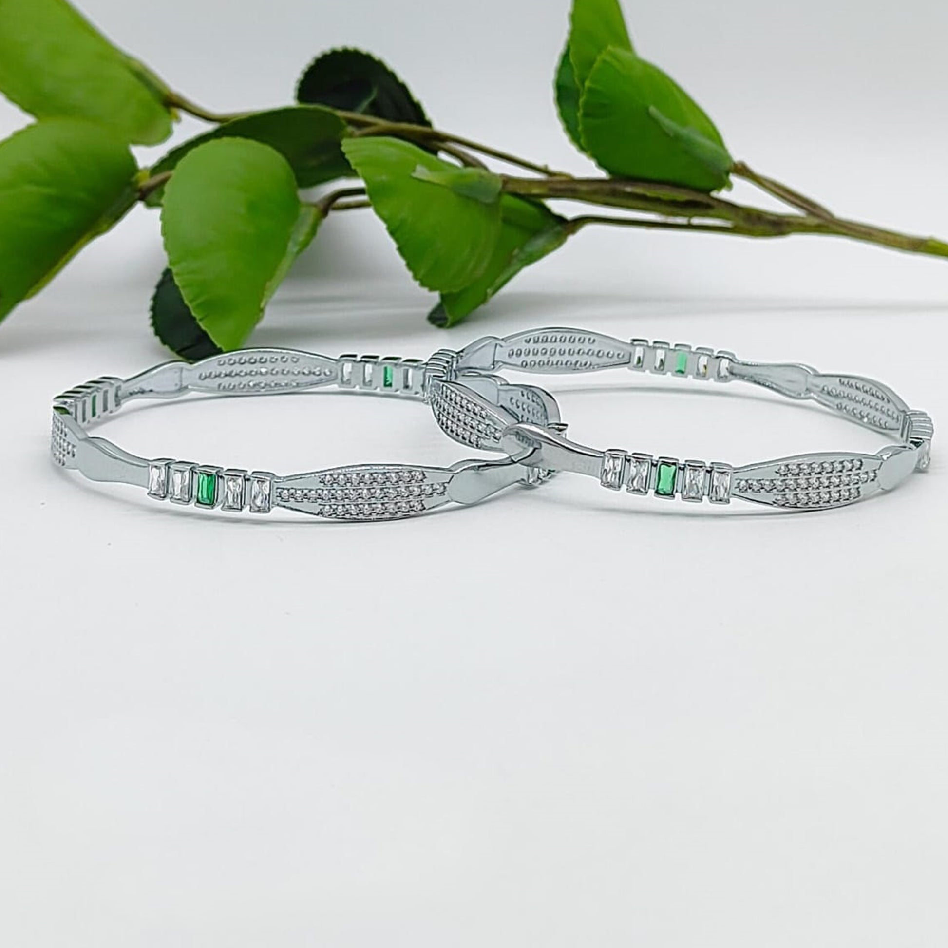 BANGLES [BA-28062513]