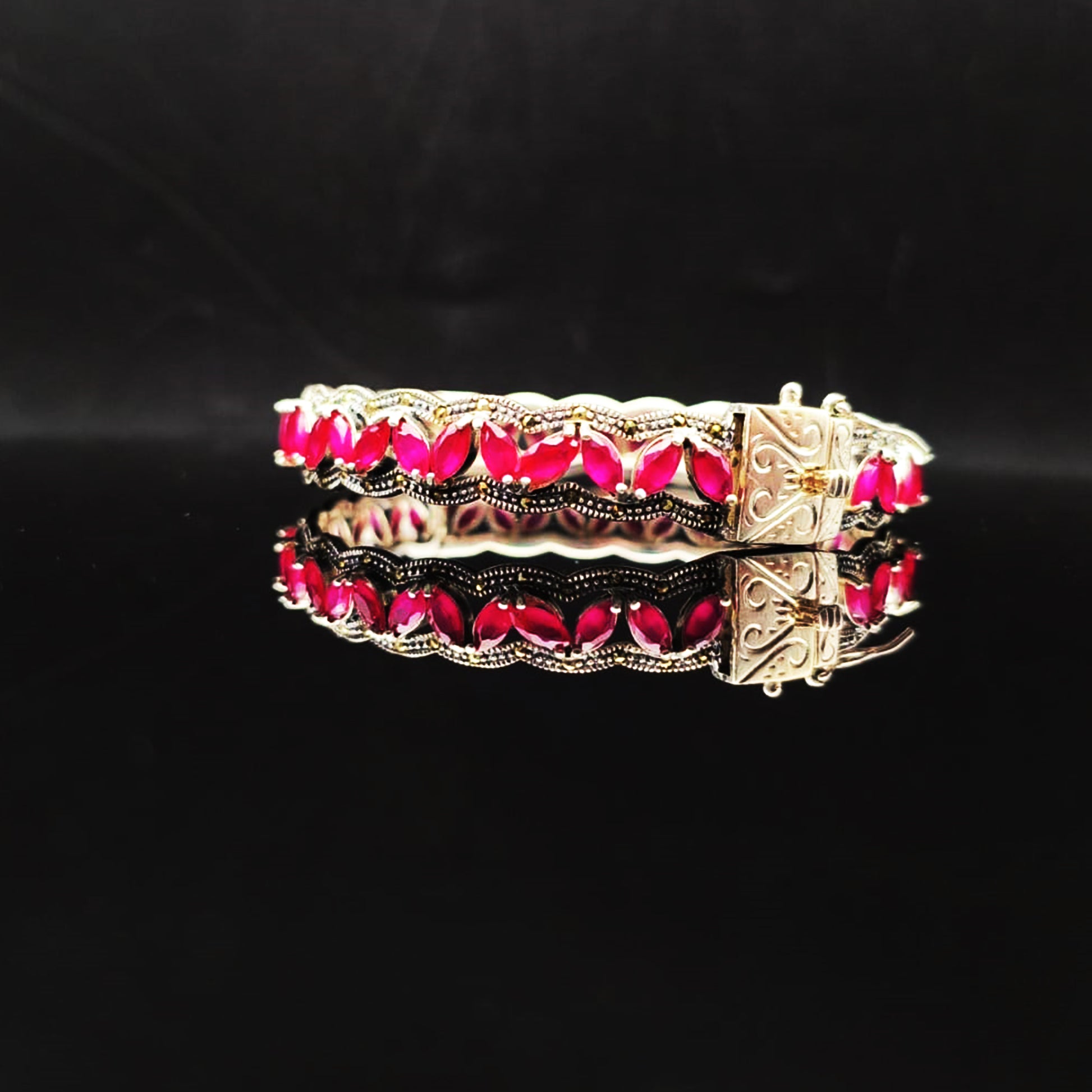 BANGLES [BA-28062516]