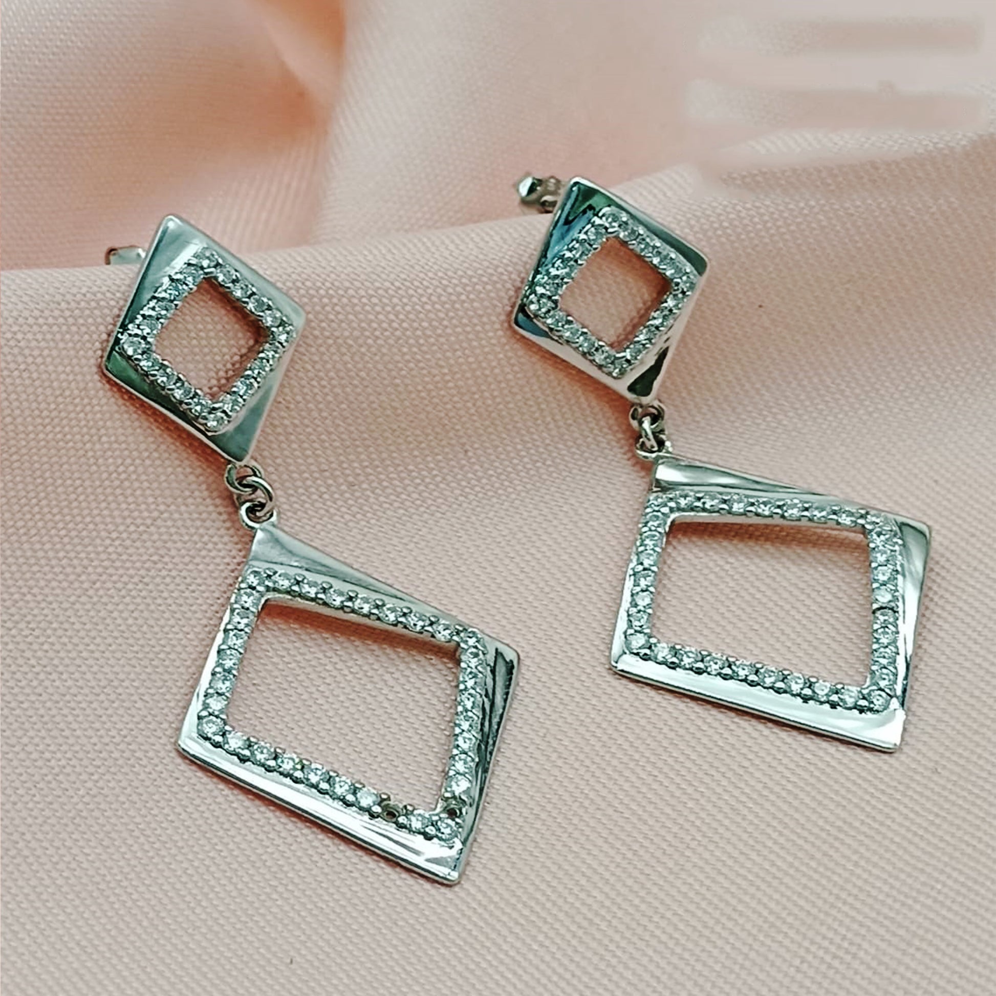 EARRINGS [ER-28062534]