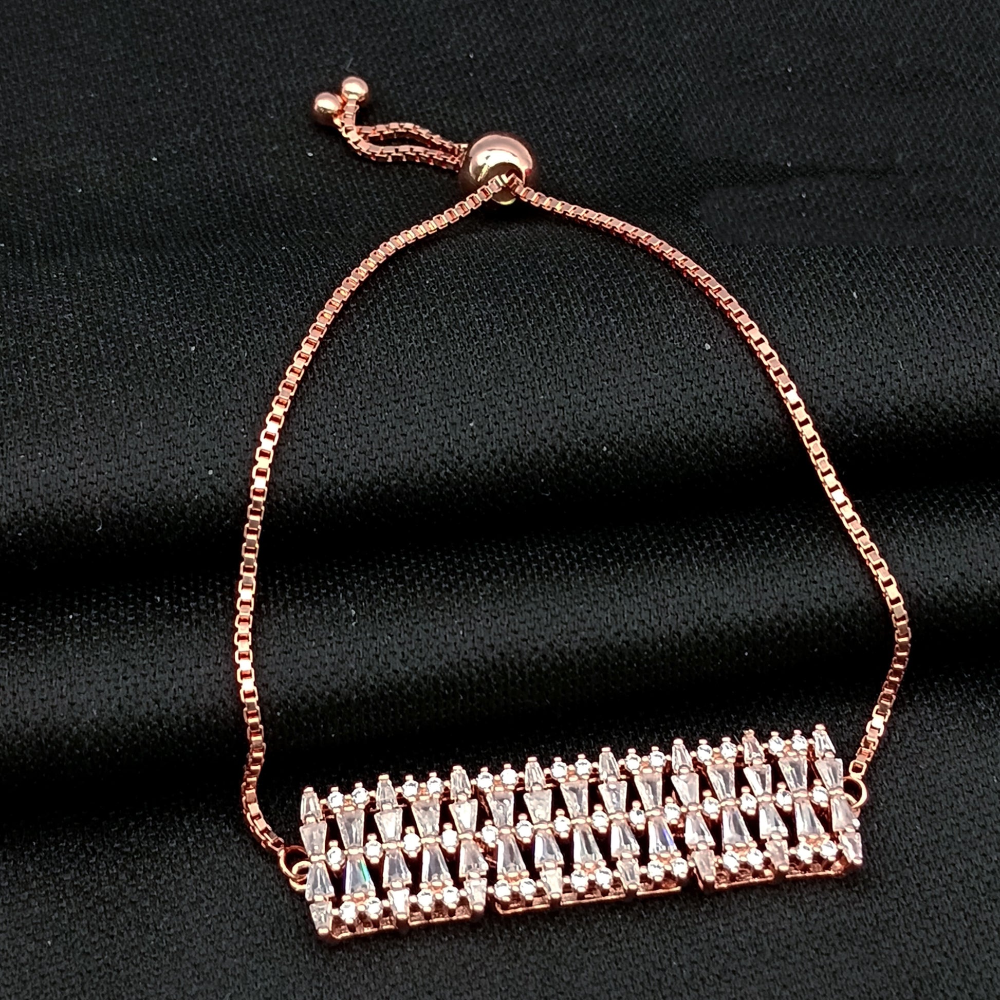 BRACELETS [BR-28062549]