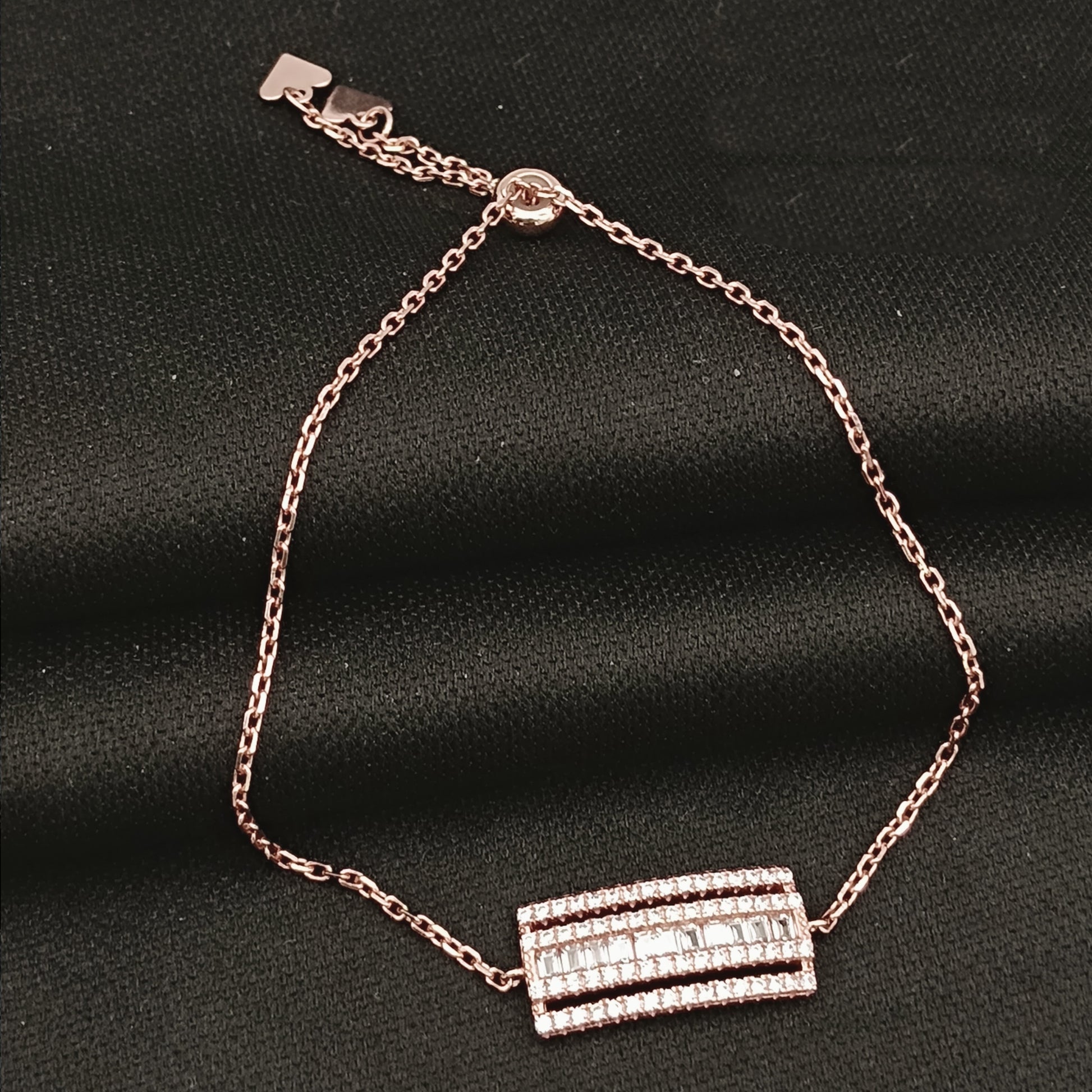 BRACELETS [BR-28062552]