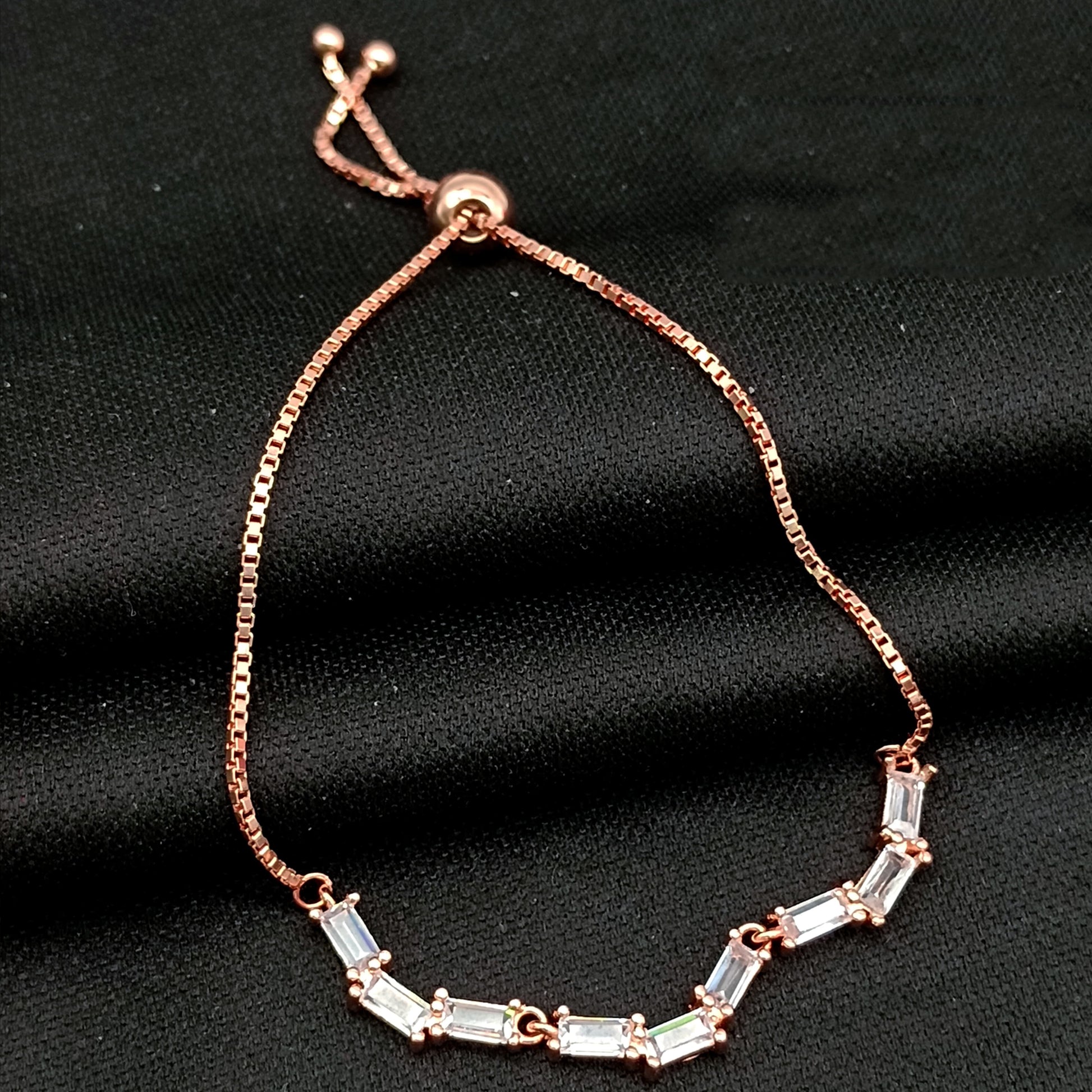 BRACELETS [BR-28062558]