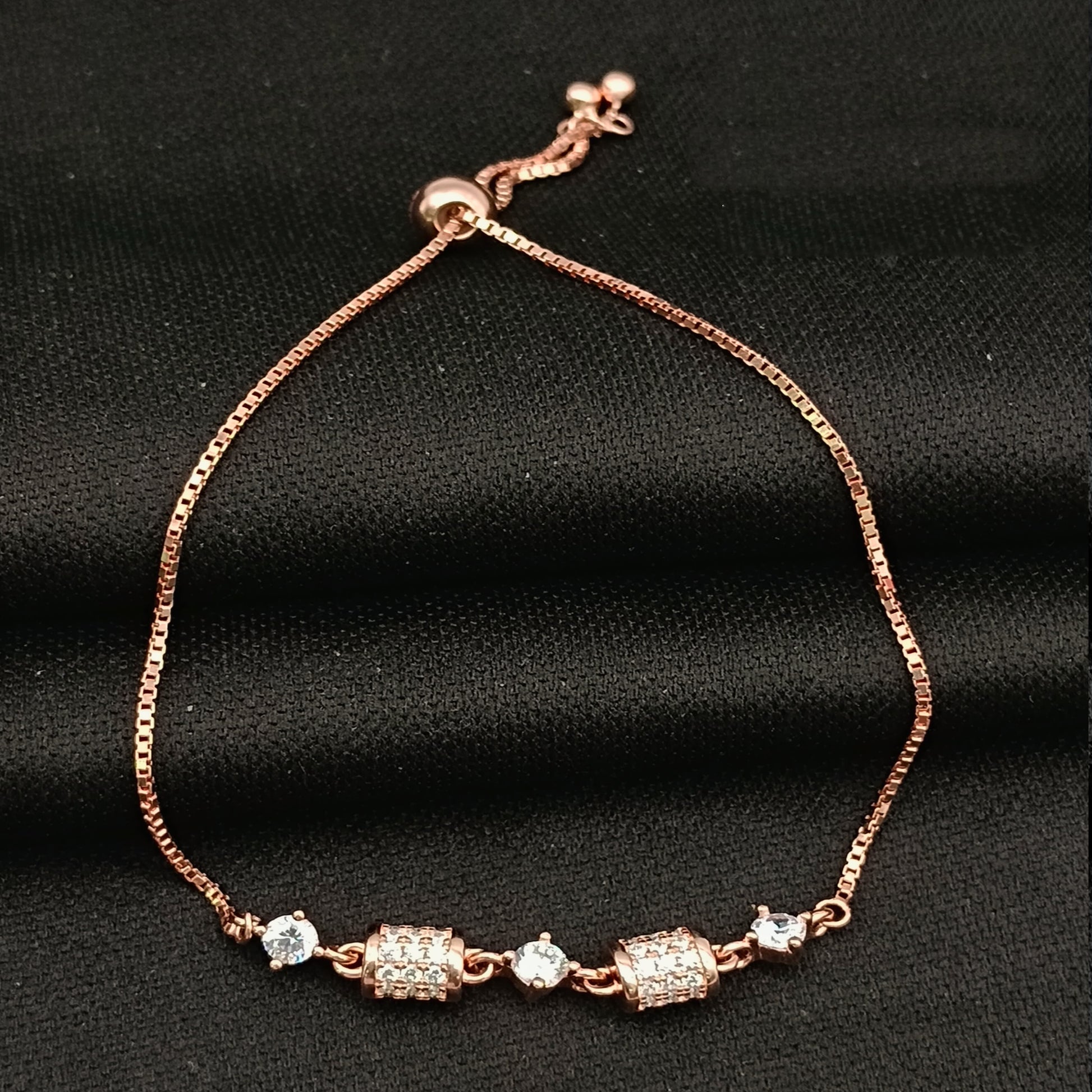 BRACELETS [BR-28062565]