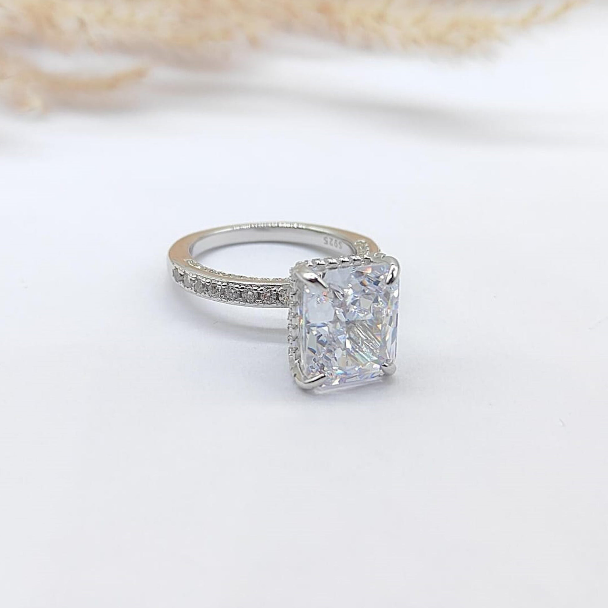 RINGS [FR-28062590]